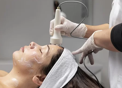 Hydra Facial