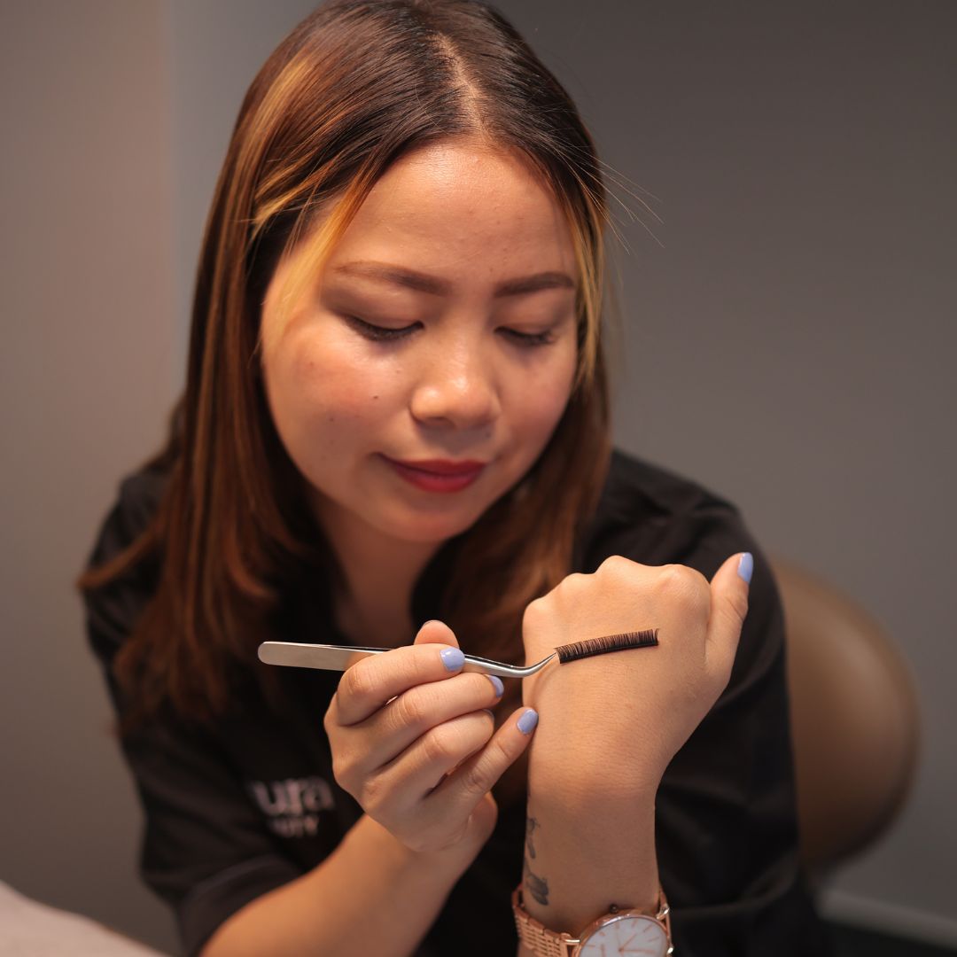 Eyelash Artist & Beautician